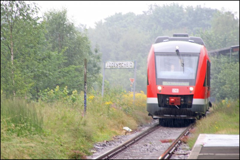 Ein 648er rollt als RB52  Volmetalbahn  in den Endbahnhof Ldenscheid ein. Aufgenommen um 11 Uhr des 21.06.2007