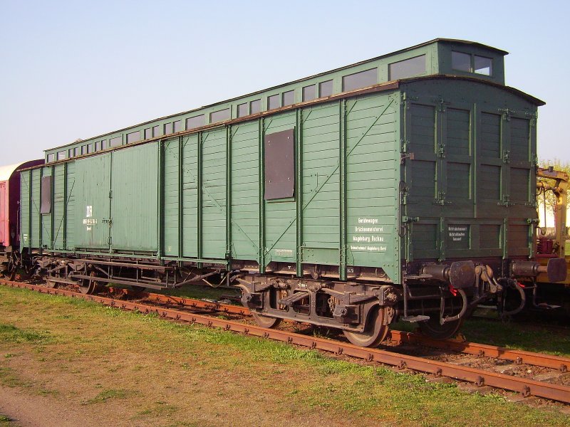 Ein alter Gertewagen der DR,steht in Magdeburg Rothensee zur Besichtung mit anderen Wagen.