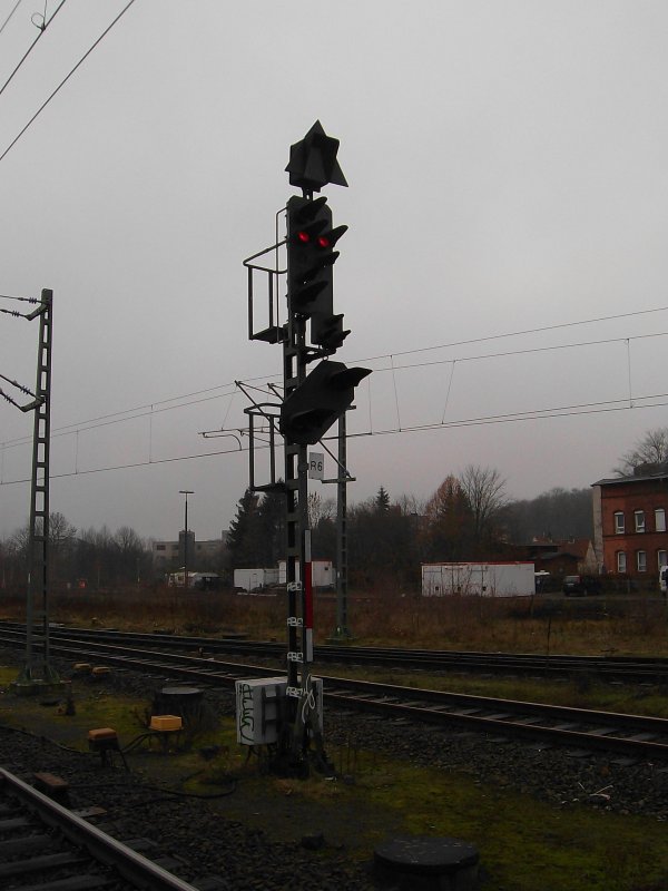 Ein Ausfahrsignal im Bf von Bad Oldesloe am 6.12.08. 