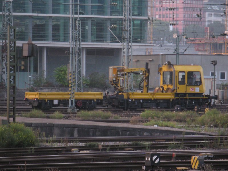 Ein Bauzug beim Stuttgarter Hbf aufgenommen am 19.09.09.