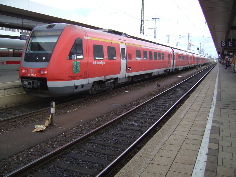 Ein Dieseltriebwagen der BR 612 in Nrnberg Hbf am 23.06.2007
