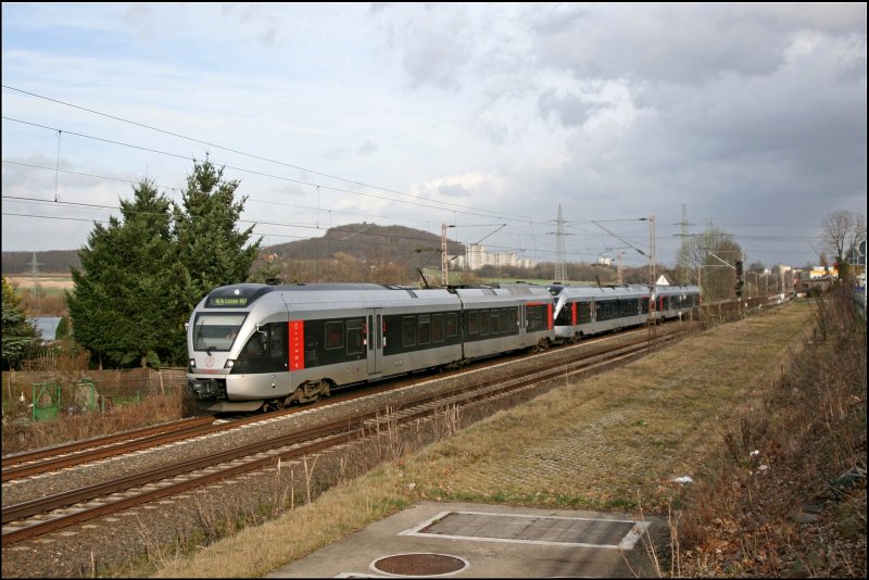 Ein Dreier-FLIRT f�hrt bei Wetter (Ruhr) als ABR99649 (RE16  Ruhr-Sieg-Express  Richtung Essen Hbf. (02.03.2008)