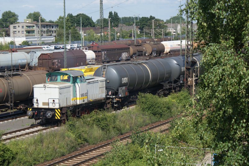 Ein eher seltenes Bild V 60.02 beim rangieren von Kesselwagen im Seelzer Rbf.Diese schob sie grad in Richtung Ablaufberg.