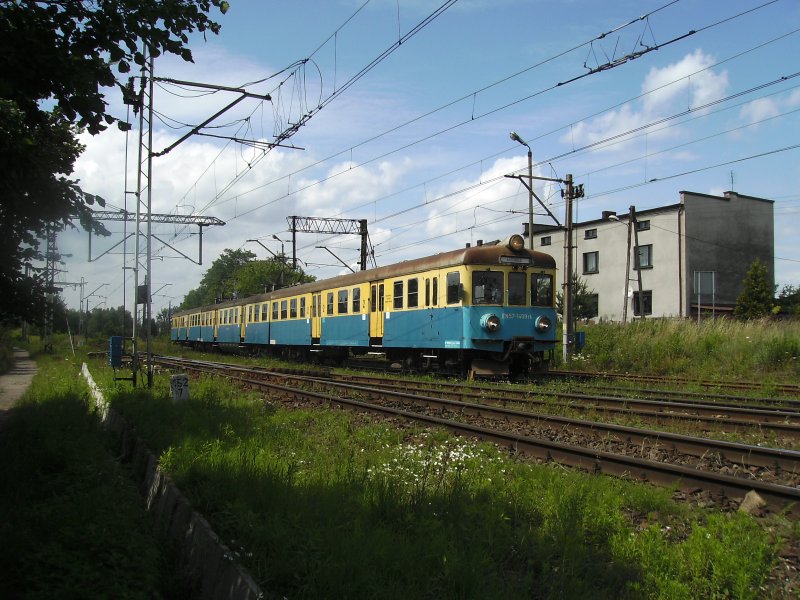 Ein EN57 beim Rangieren im Bahnhof Lubliniec!