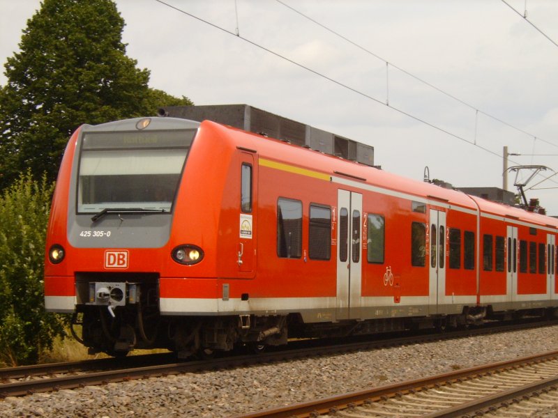 Ein ET 425 auf der Gubahn von Stuttgart nach Rottweil im Juli 2006 in Nufringen.