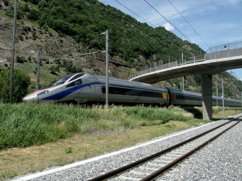Ein ETR 610 auf Probefahrt am 24.06.2009 zwischen Brig und Brigerbad.