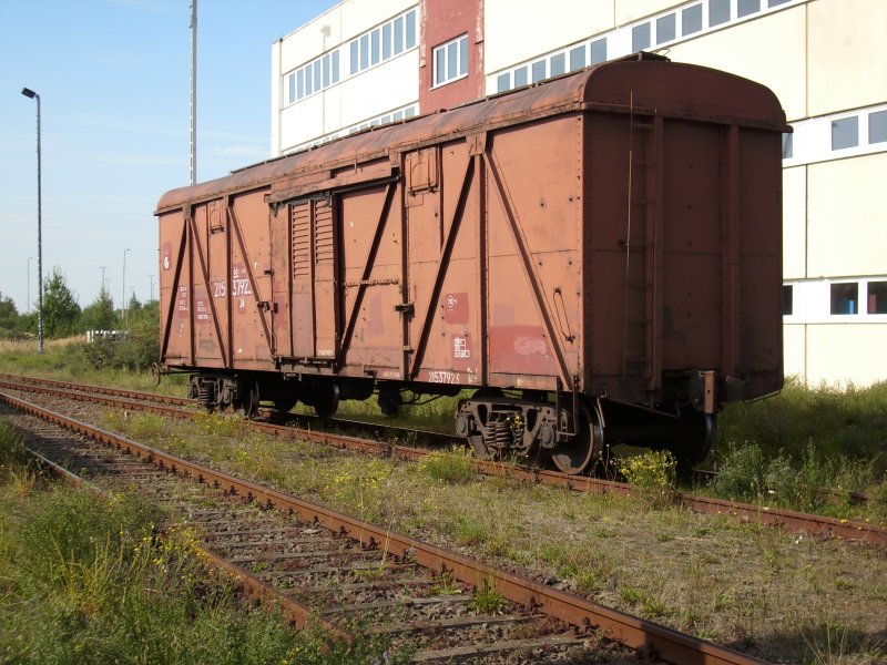 Ein Gedeckter russischer Gterwagen am 09.September 2009 in Mukran.