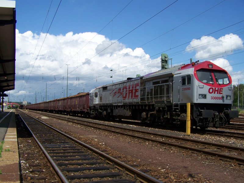 Ein Holzzug der OHE im Bahnhof Aalen. Dieser kam vom Norden runter zur Brenzbahn. Aufgenommen am 16.Juni 2007