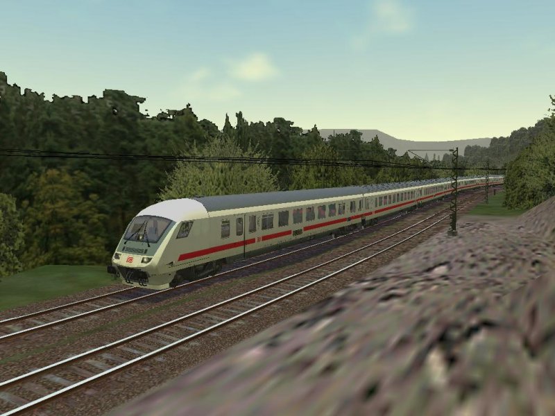 Ein IC mit 9 Wagen und 101 036 am Heck berwindet bei Pro Train 3 die Geislinger Steige auf dem Weg nach Lindau