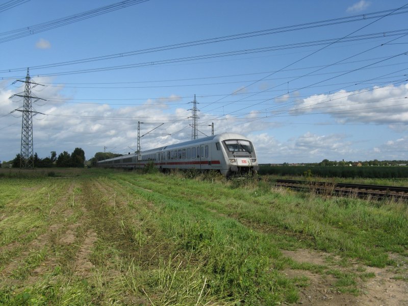 Ein IC119 von Mnster(Westf)Hbf nach Innsbruck Hbf mit +5.Dieser Zug wurde wegen der Gleisanierung(Ludwigshafen-Mainz) ber Gro-Gerau umgeleitet.Am 07.09.08 bei der durchfahrt in Lampertheim.