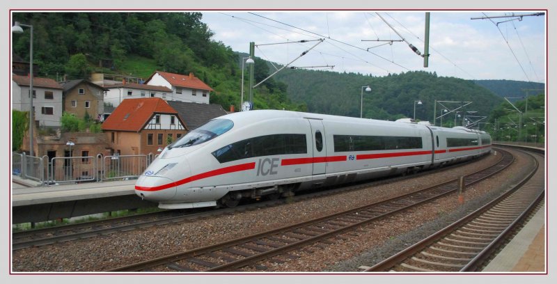 ein ICE 3 der Niederlndischen Staatsbahn als Ersatzzug fr den deutschen Namensvetter bei der Durchfahrt durch Weidenthal auf der Strecke Frankfurt-Paris am 25.6.2008, 18.15 Uhr