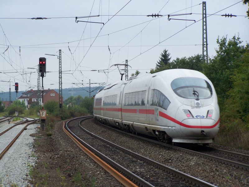 Ein ICE-3M der Hollndischen-Bahn fuhr am 6.September 2007 durch den Bahnhof Siegelsdorf. Er fuhr weiter nach Amsterdam Central.