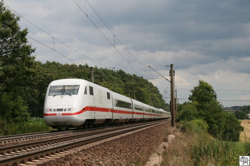 Ein ICE der ersten Generation auf den Weg nach Wrzburg. Aufgenommen am 11. Juli 2009.