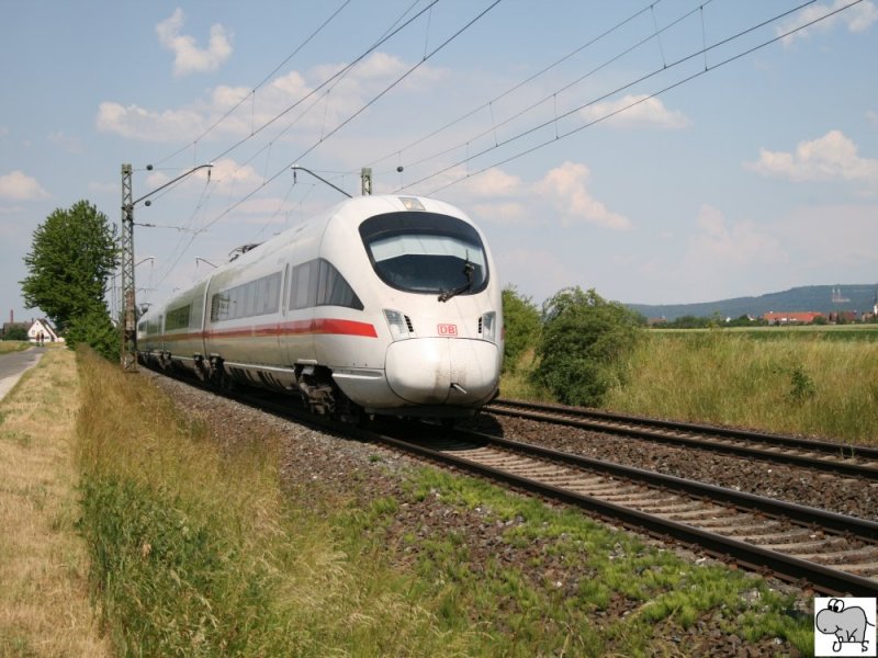 Ein ICE-T bahnt sich auf der Strecke zwischen Lichtenfels und Bamberg am 8. Juni 2008 seinen Weg nach Sden.