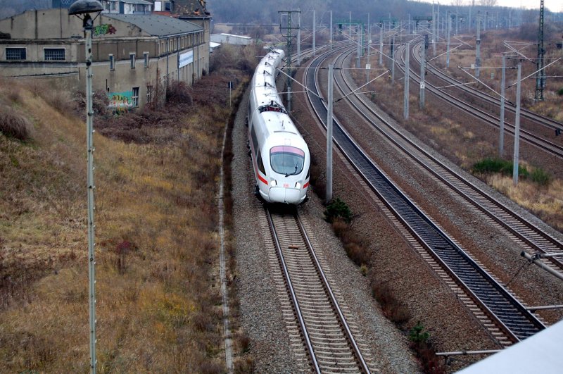 Ein ICE-T der BR 411 durchfhrt aus Leipzig kommend Bitterfeld Richtung Berlin.