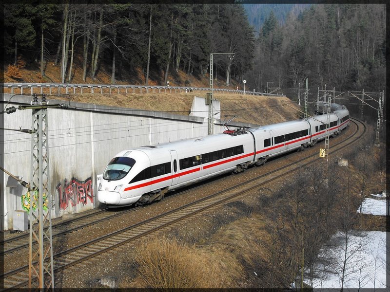 Ein ICE-T nach Mnchen unterwegs.(Fotografiert am Falkenstein bei Probstzella)
