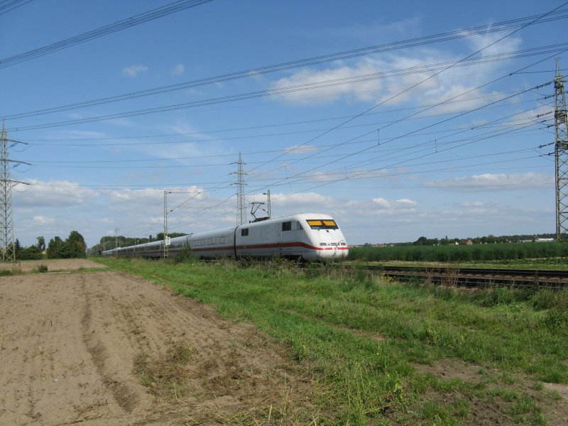 Ein ICE372 von Interlaken Ost nach Berlin.Am 14.09.08 bei der durchfahrt in Lampertheim.