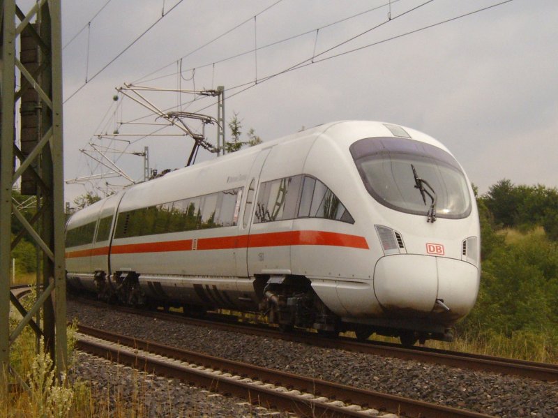 Ein ICT (BR 415), aus Z�rich kommenden, kurz vor Herrenberg im August 2006