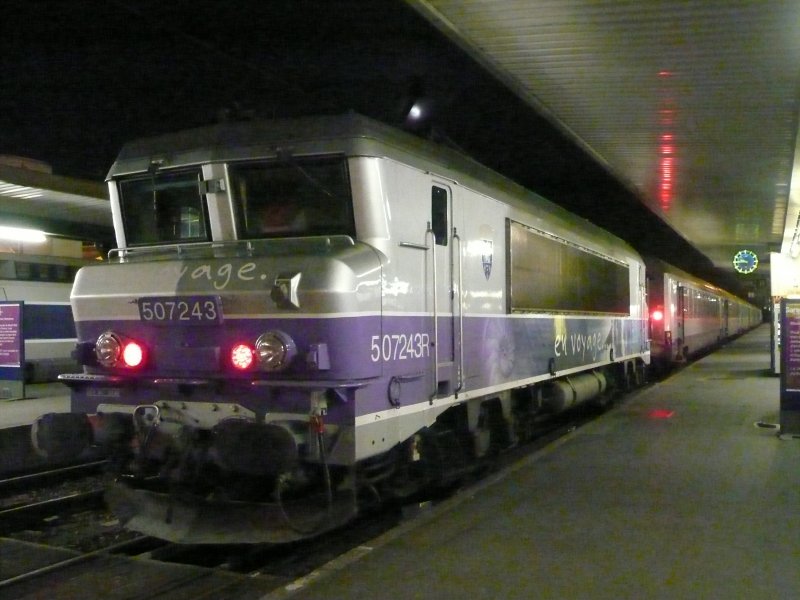 Ein Intercity steht am 22.2.2008 im Gare de Lyon