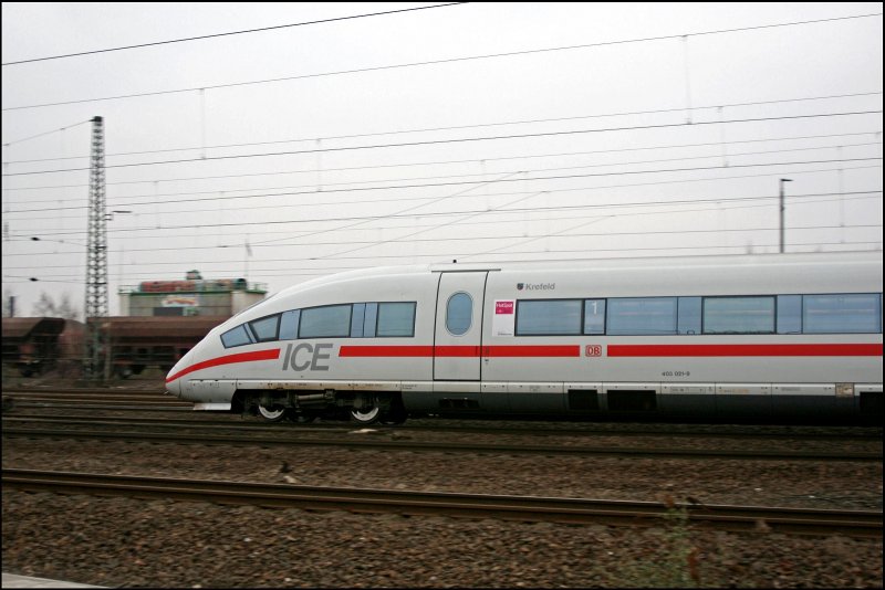 Ein Krefelder mit HotSpot: Der  HotSpotICE  403 021  Krefeld  fhrt am 24.02.2008 als Leerzug(?) Richtung Kln Hbf.