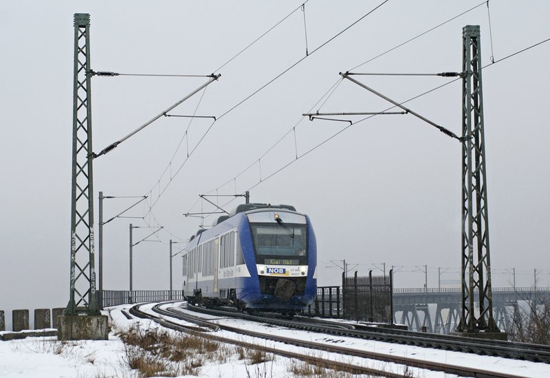 Ein  LINT der NOB nach Kiel Hbf am 15.02.2009 in Osterr�nfeld.