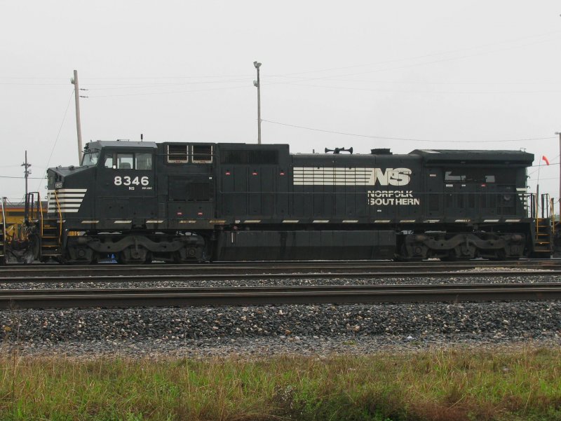 Ein Lokportrait der Norfolk Southern Lok 8346 (eine D8-40C). Aufgenommen am 15.2.2008 in Houston (Texas).