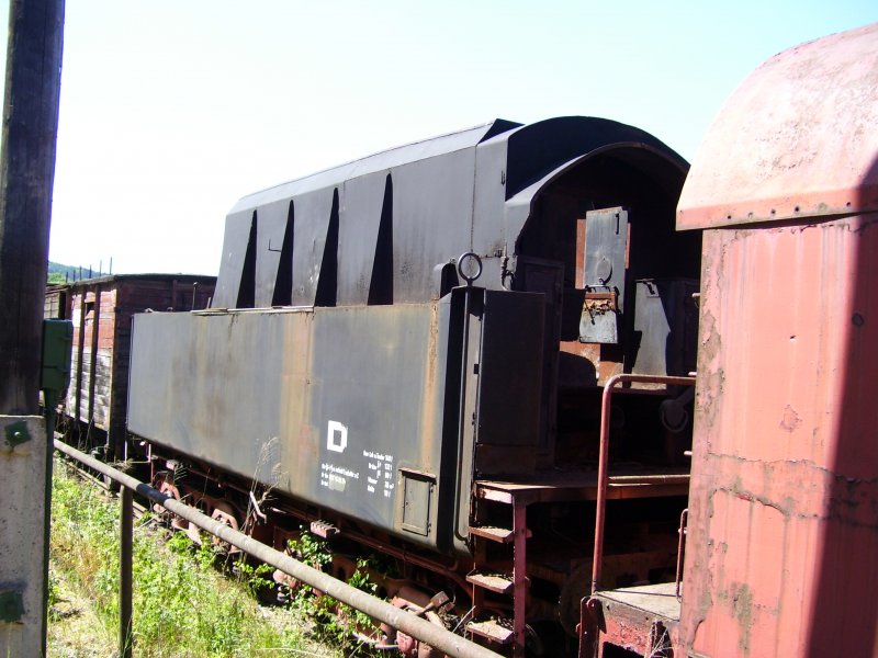 Ein Neubau Tender der Bauart 2&acute;2&acute;T 28 im Eisenbahnmuseum Schwarzenberg. Der Tender geh�rte zur 58 3049, heute ist sie mit einen Preu�ischen Tender der Bauart 2&acute;2&acute;T 31,5 gekuppelt.