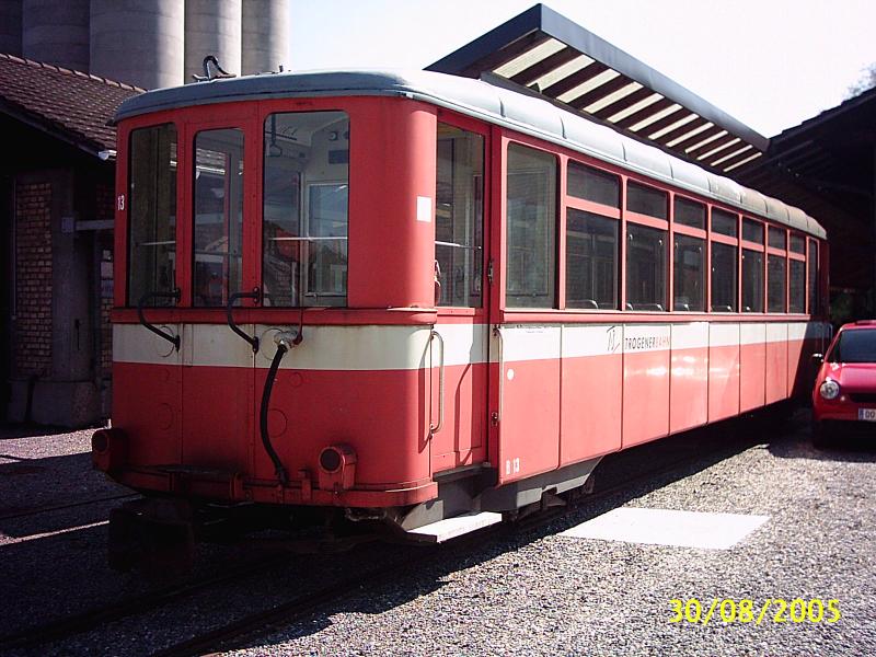 Ein neuer Triebwagen der Togener Bahn fr die IRR.
Der Wagen war am 30.8.2005 in Lustenau abgestellt
