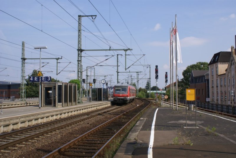 Ein RE nach Kiel fhrt am 14.08.2007 aus dem Bahnhof von Neumnster aus