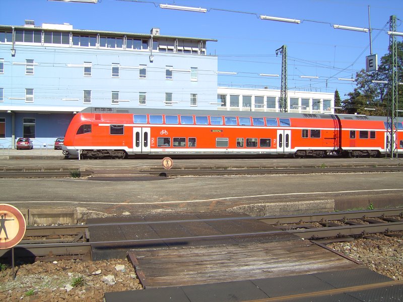 Ein RE nach Mnchen bei der einfahrt in Rosenheim am 29.09.2007