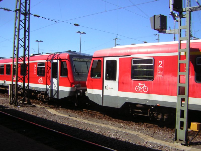 Ein Regional-Bahn fhrt gerade nach Lebach im Saarland.