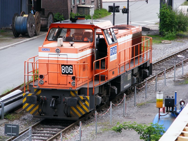 Ein  Ruhrpott Sprinter  G 1206 der RAG im Verladebahnhof der Zeche Auguste Victoria 3/7 in Marl beim Tag der offenen Tr am 9. Mai 2009. 
