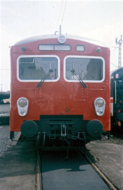 Ein S-Bahnzug der zweiten Generation aus Kopenhagen zu Gast in Hamburg bei einer Verkehrsausstellung am Bahnhof Sternschanze