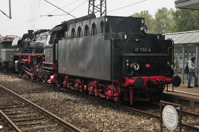 Ein schner Rcken kann auch entzcken: 41 1150-6 tenderseits gesehen... (Gppingen, 19.09.09).