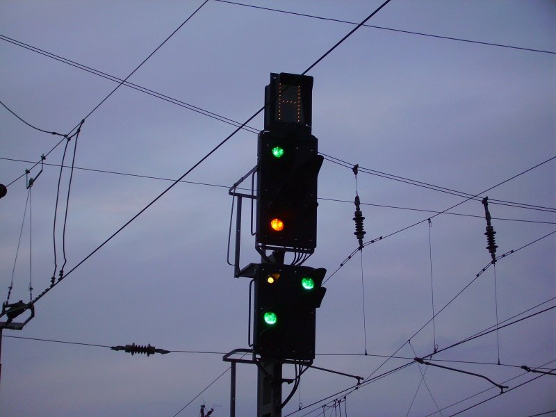 Ein Signal in Hamburg-Altona zeigt Hp2 Vr1 in Richtung Hauptbahnhof. 28.03.08
