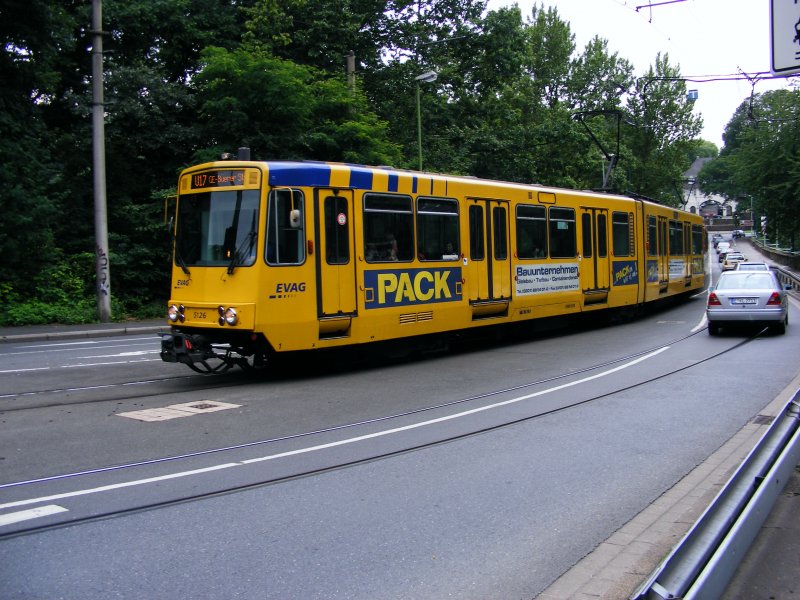 Ein Stadtbahnwagen B der ersten Generation der EVAG am nrdlichen Ende der Margarethenbrcke in Essen als Zug der Linie U17 nach Gelsenkirchen-Horst am 23. Juli 2008.