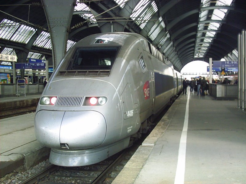 Ein TGV POS 9573 von Paris Est nach Stuttgart Hbf.Am 20.10.07 in Karlsruhe Hbf.