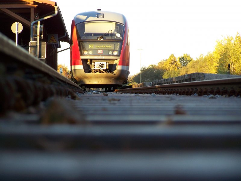 Ein Triebzug der Br.642 im Bahnhof Rothenburg o.d.T. Der Zug fuhr nach Steinach(b. Rothenburg) Aufgenommen am 13.Oktober 2007
