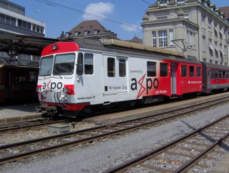 Ein Triebzug mit AXPO Werbung der Appenzellerbahnen als regionalzug von St.Gallen ber Gais nach Appenzell steht bereit zur Abfahrt am 23.05.07