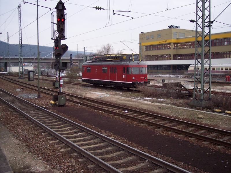 Ein Turmtriebwagen Br 701 ehmalige DB abgekauft wurde sie von der Frima Rck in Darmstadt,hier steht sie in Heidelberg HBF am 11.3.2005