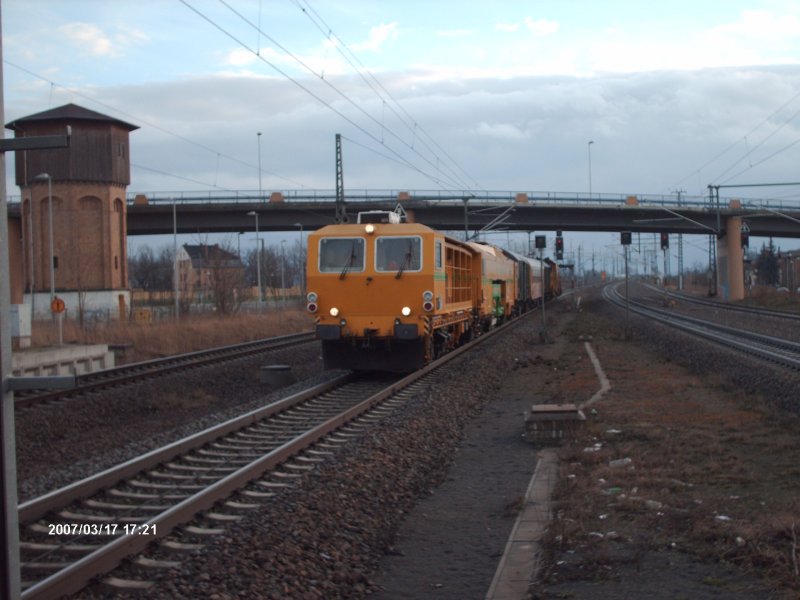 Ein unbekannter Gleiszug habe ich am 17.03.2007 in Lutherstadt Wittenberg gesichtet. Wer weis welche das ist?(Antworten mit Kommentare)