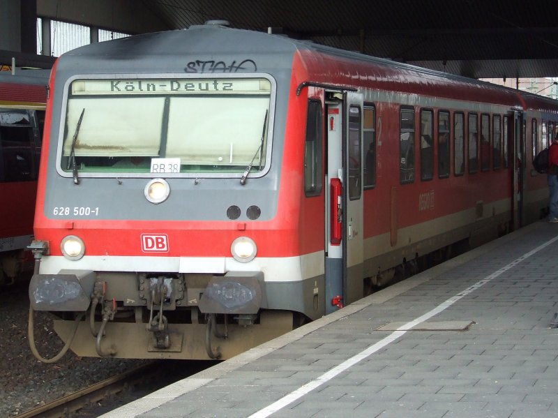 Ein VT 628 am 13.03.2009 in Dsseldorf Hbf.