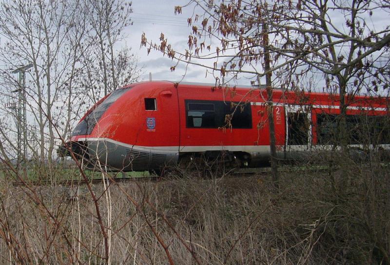 Ein VT641 als RB von Smmerda nach Straufurt, hier kurz vor der Unstrutbrcke bei Smmerda.