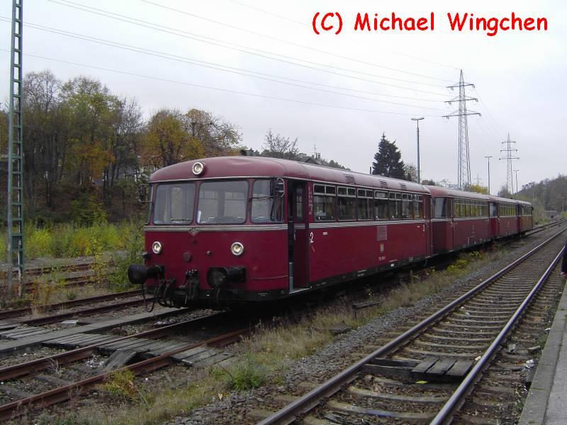 Ein VT796 am Bahnhof  RS.-Lennep
