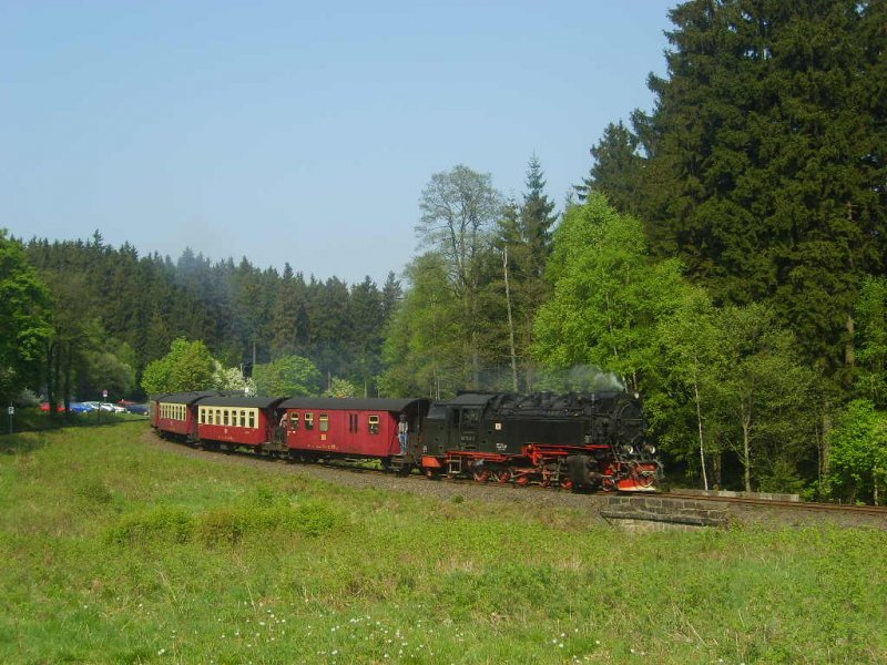 Ein Zug mit dem Fahrtziel Nordhausen am 2. Mai 2009