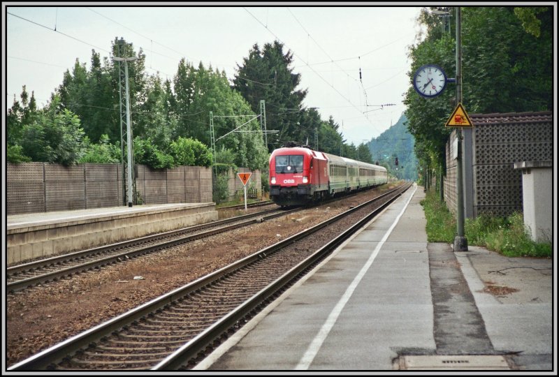Eine 1116 bringt im Juni 2005 den EuroCity86  Tiepolo  von Venezia Santa Lucia nach Mnchen. Aufgenommen in Kiefersfelden