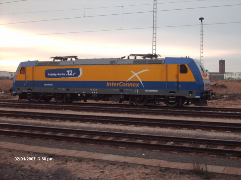 Eine 146 von Connex stand am 1.2.2007 auf dem Abstellgleis in Bitterfeld. Sie stand auf ein Gleis ohne Oberleitung.