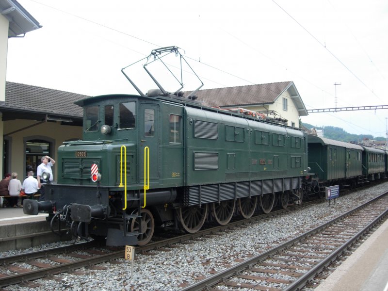 Eine Ae 4/7 steht mit einem Extrazug von Altsttten- Heerbrugg in St. Margrethen. Am 24.05.08