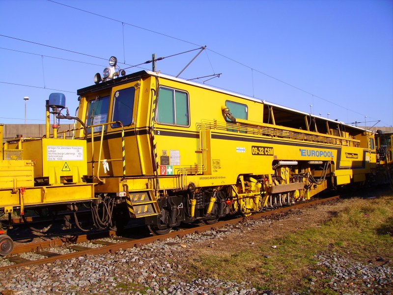 Eine Baumaschine, abgestellt in Elmshorn. 21.04.08