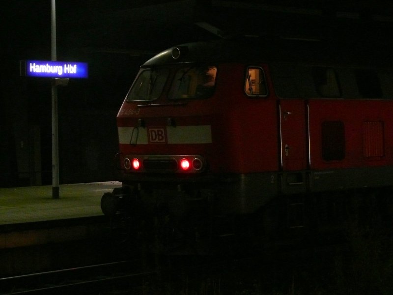 EIne Br 218 in Hamburg Hbf